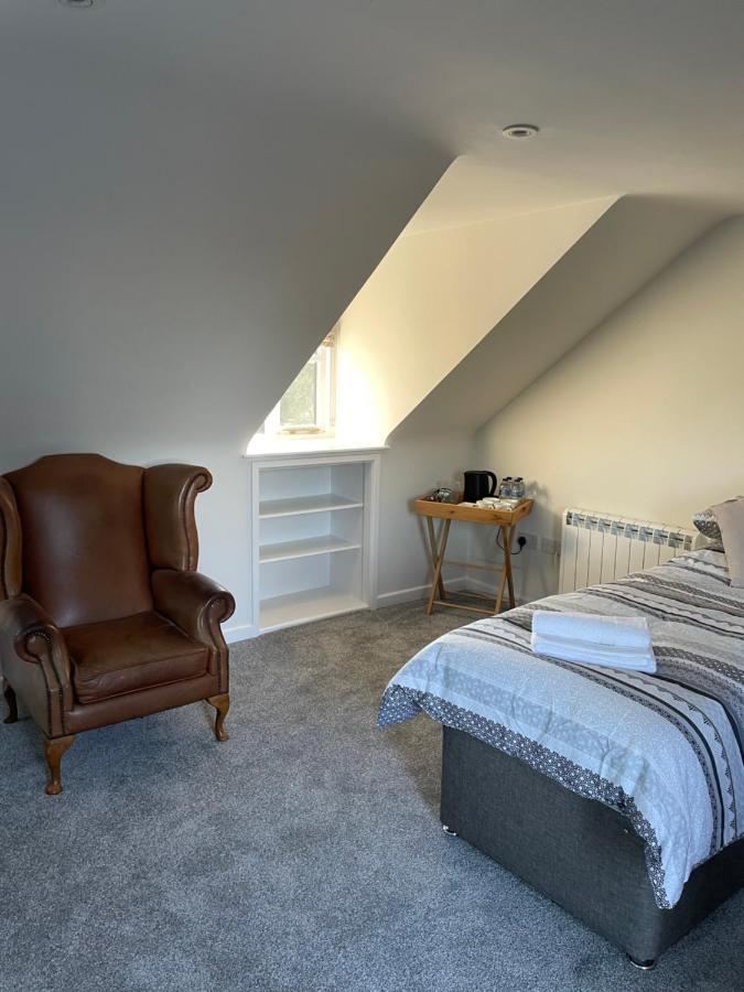 The New Wheel Inn Lymington Buitenkant foto