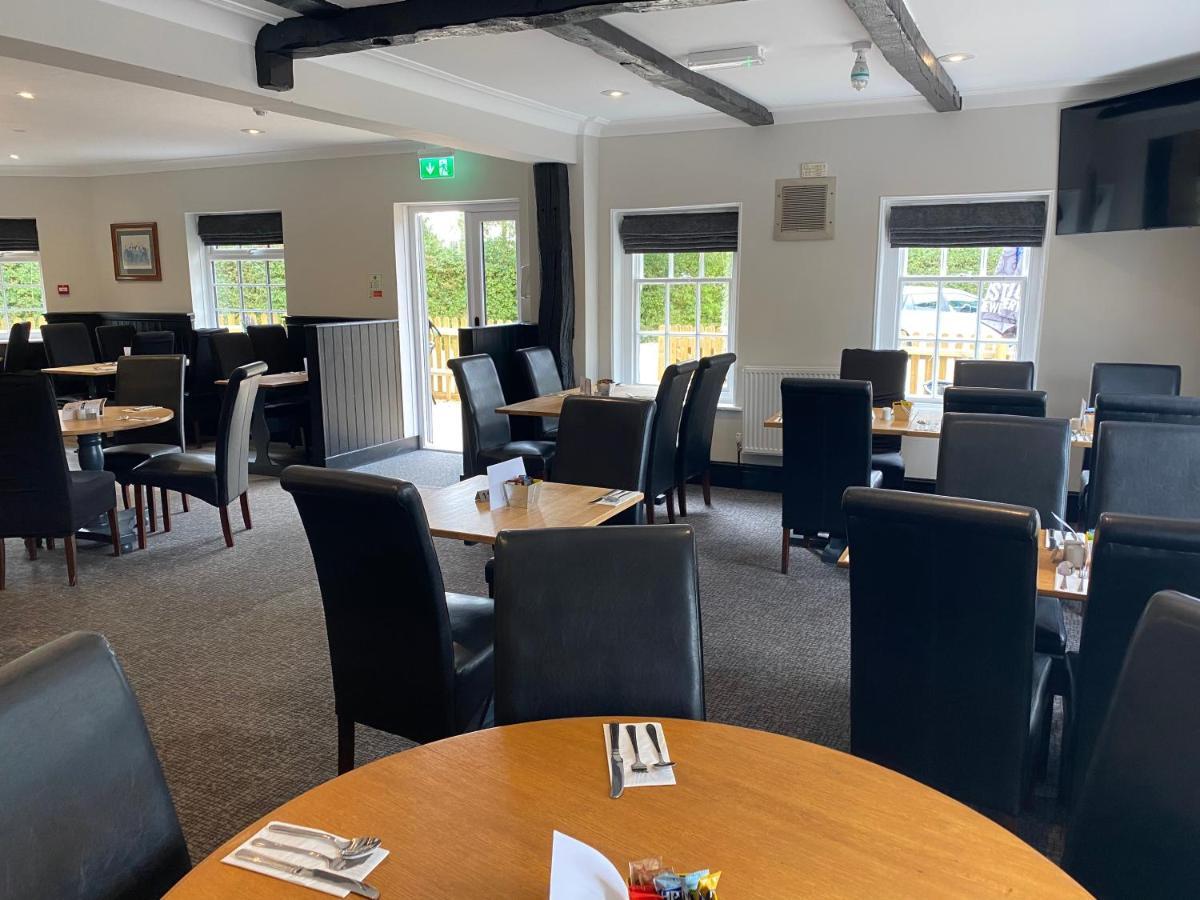 The New Wheel Inn Lymington Buitenkant foto